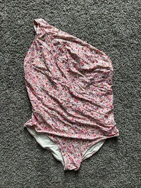 One-Shoulder Floral Swimsuit in Pink - Summersalt